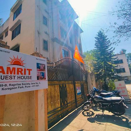 Amrit Guest House Pune Exteriör bild