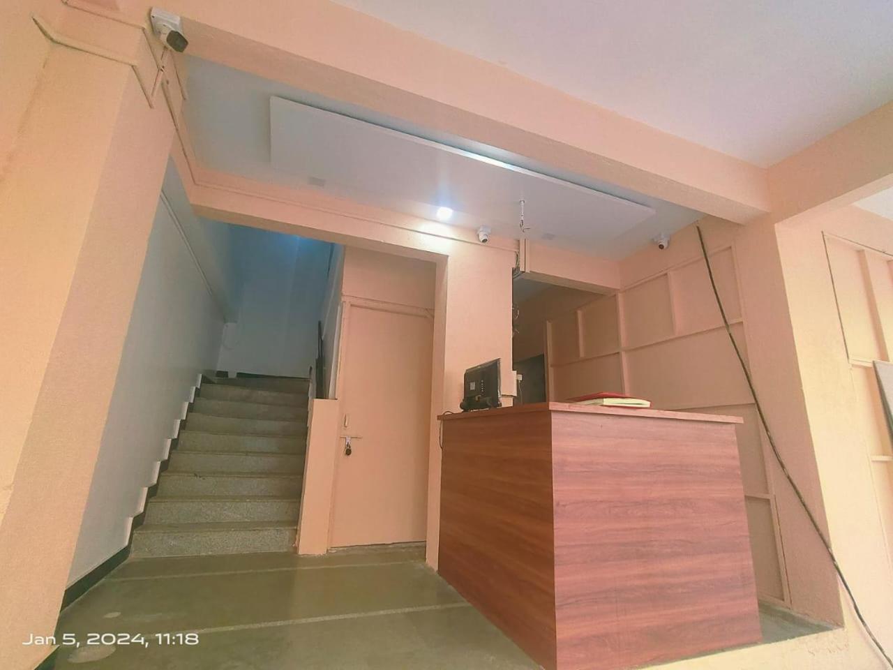 Amrit Guest House Pune Exteriör bild